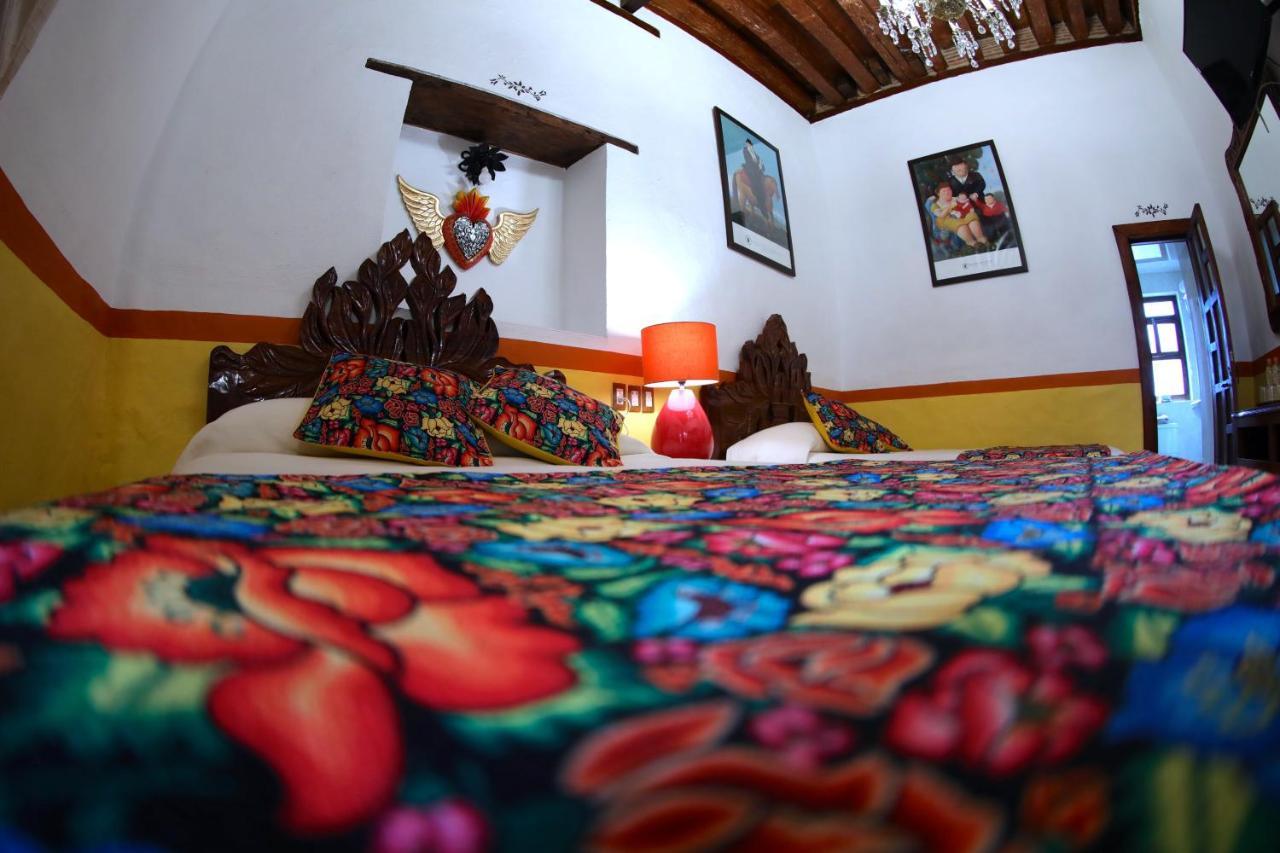 Hotel Casa Baez ปาทซ์คูเอโร ภายนอก รูปภาพ