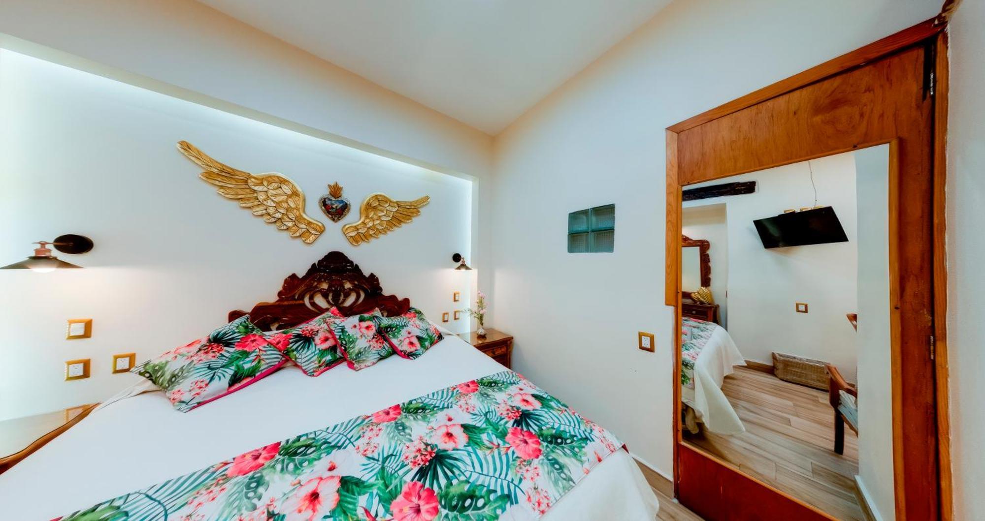 Hotel Casa Baez ปาทซ์คูเอโร ภายนอก รูปภาพ
