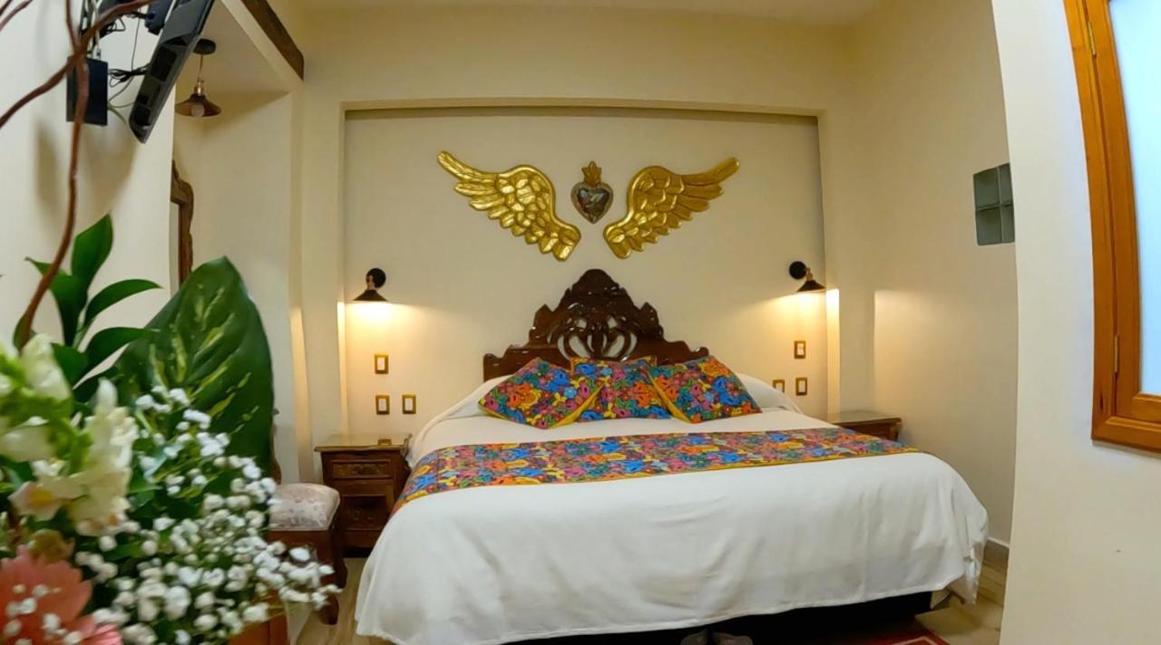 Hotel Casa Baez ปาทซ์คูเอโร ภายนอก รูปภาพ