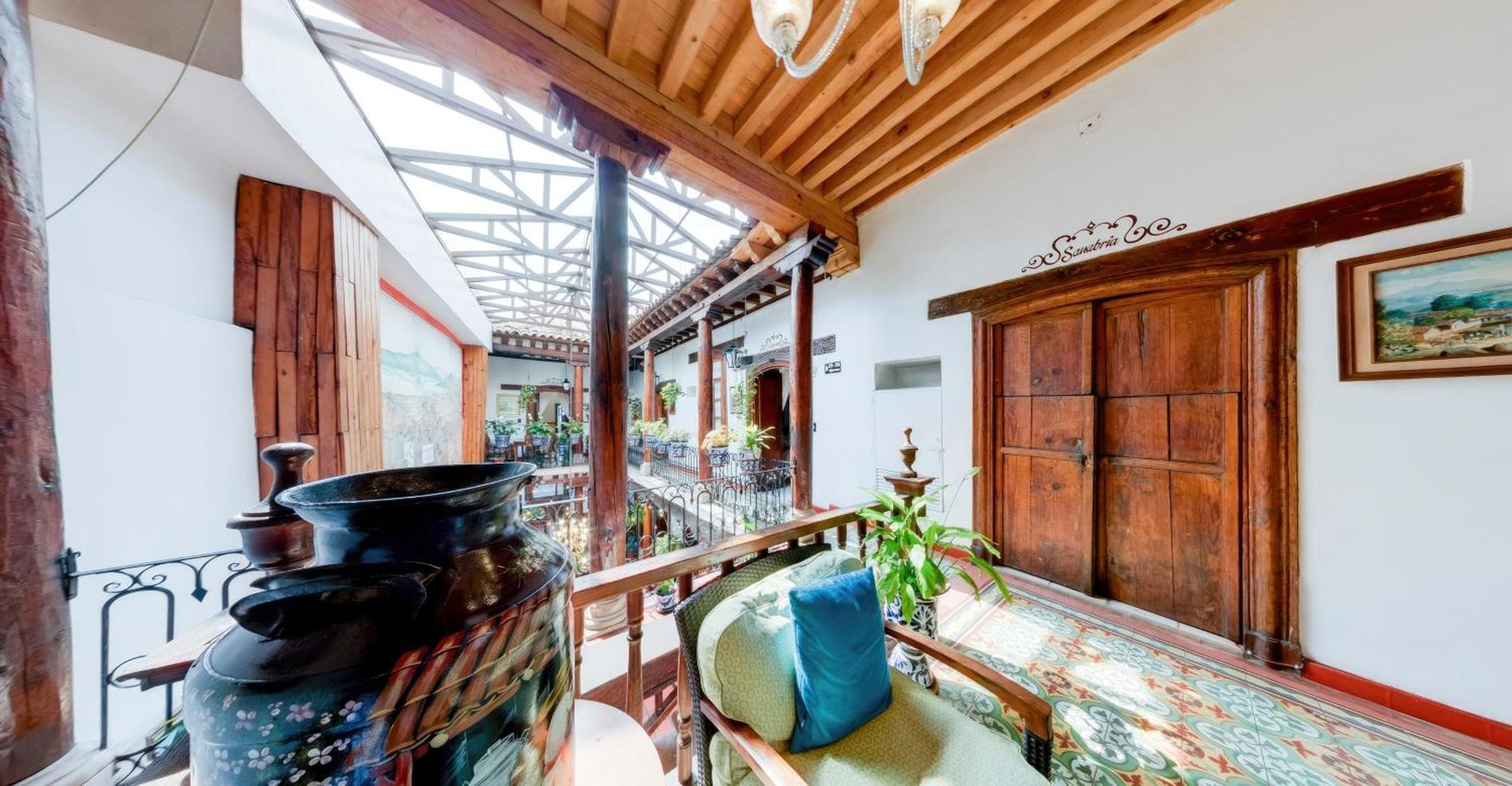 Hotel Casa Baez ปาทซ์คูเอโร ภายนอก รูปภาพ