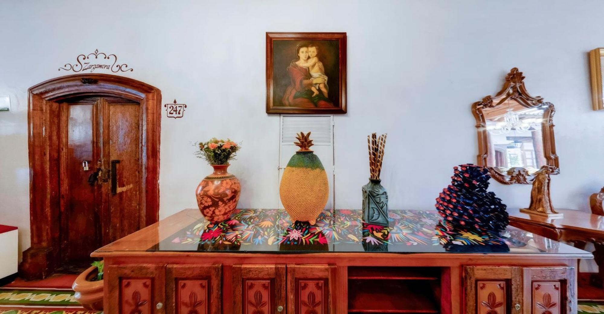 Hotel Casa Baez ปาทซ์คูเอโร ภายนอก รูปภาพ