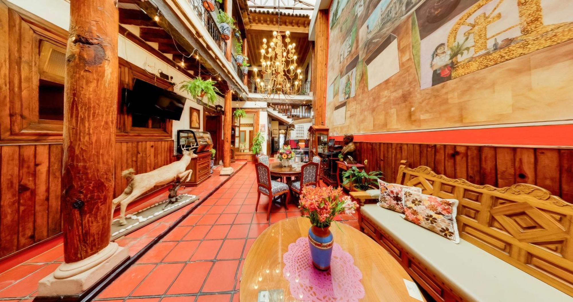 Hotel Casa Baez ปาทซ์คูเอโร ภายนอก รูปภาพ